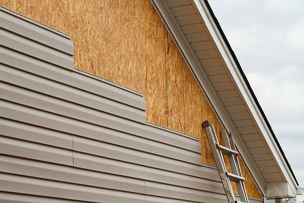 Professional Fiber Cement Siding technician working in Frisco, CO